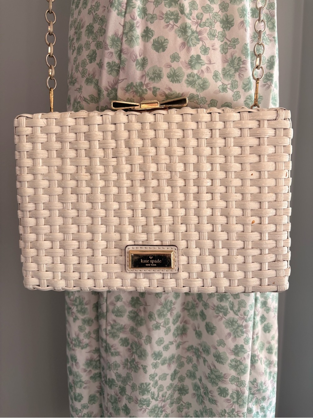 Kate Spade Woven Bow-Accent Shoulder Bag in Cream - Picture 4 of 7